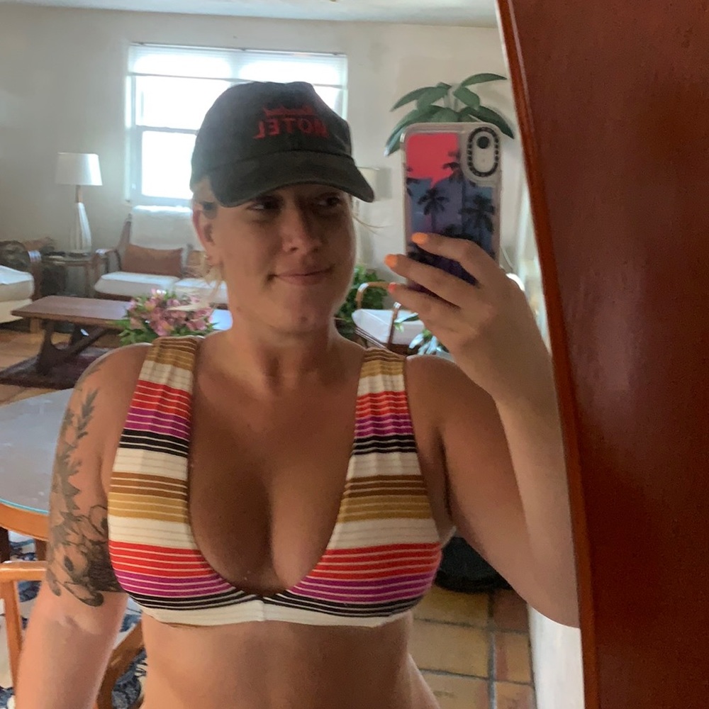 Billabong stripe top